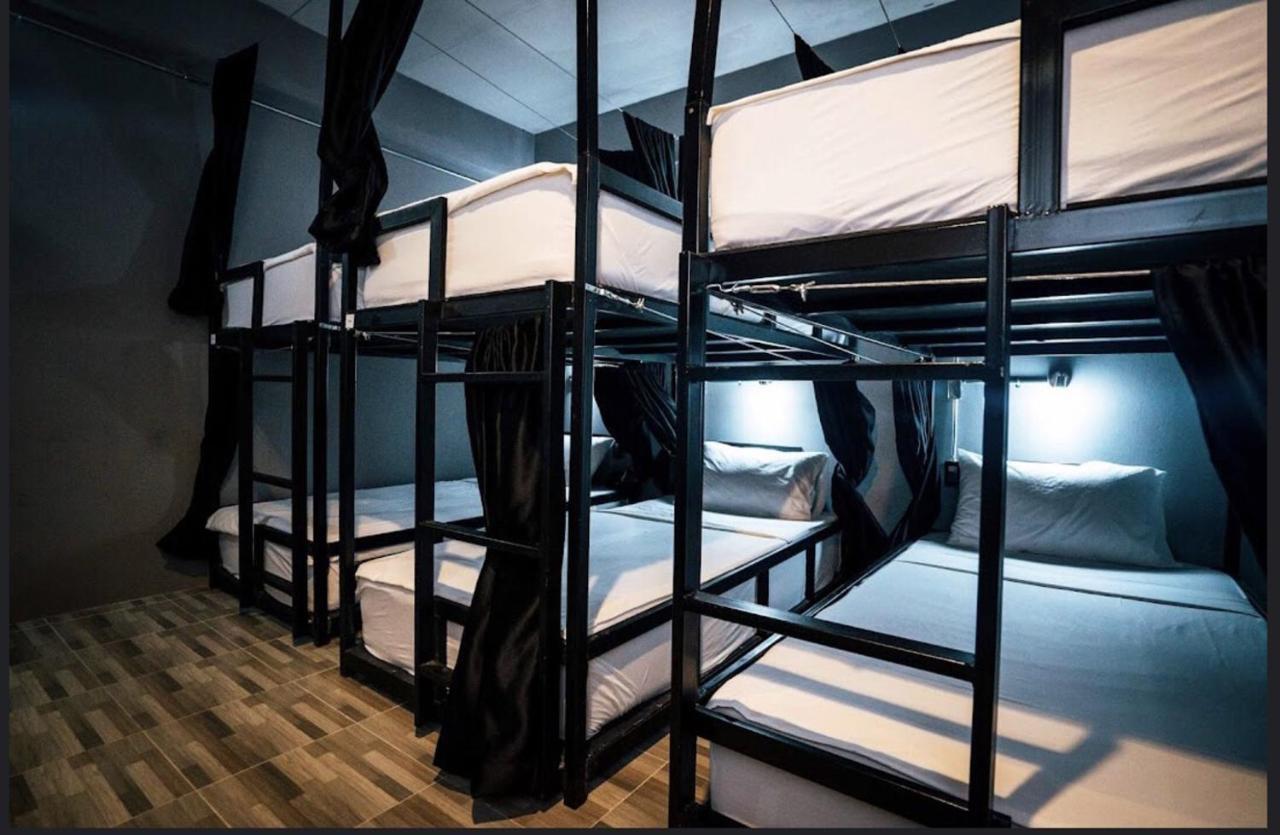 3Plus1 Hostel Patong Eksteriør billede